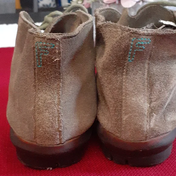 JOHN FLUEVOG SHOES SUEDE - Picture 3 of 11
